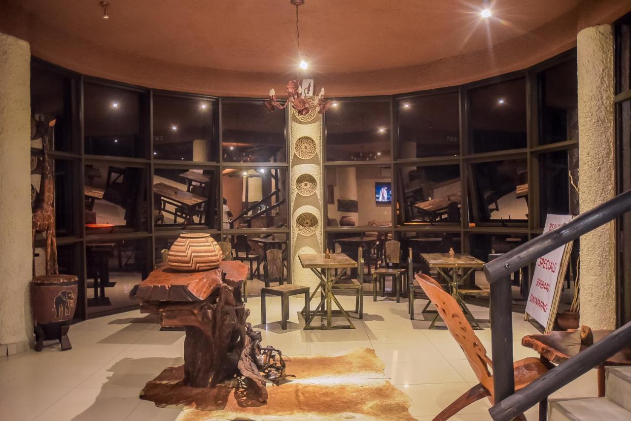 African Home Hotel Габороне Экстерьер фото