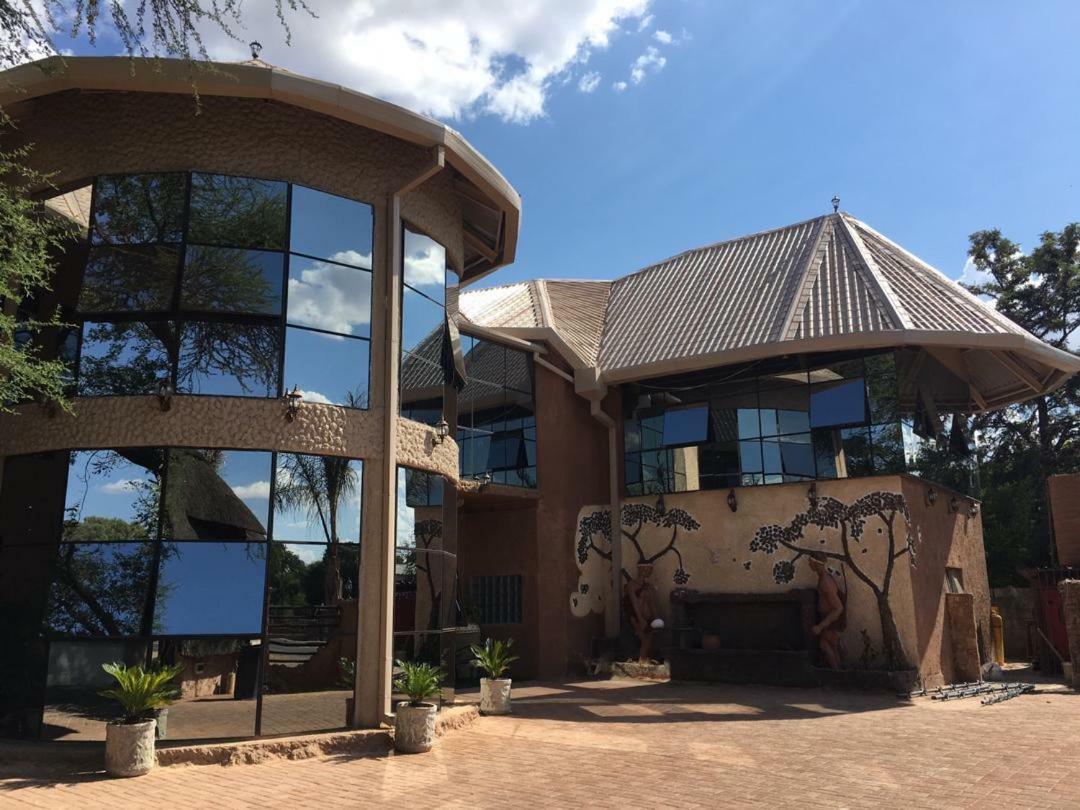 African Home Hotel Габороне Экстерьер фото