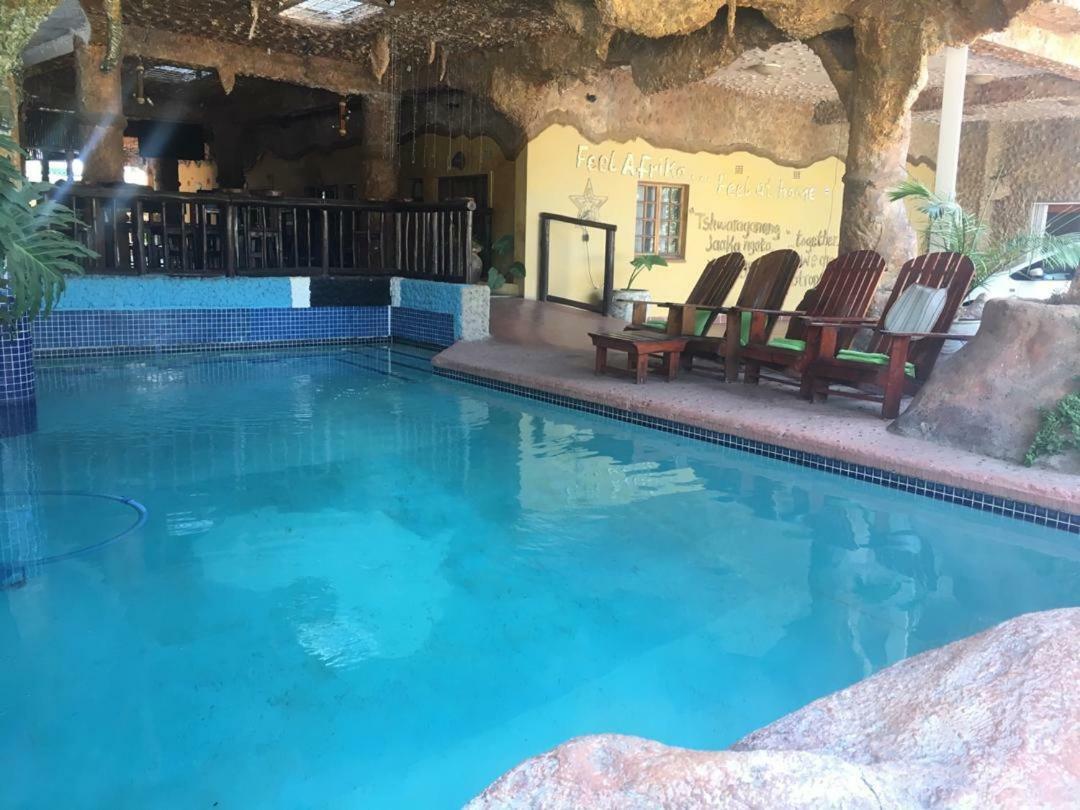 African Home Hotel Габороне Экстерьер фото