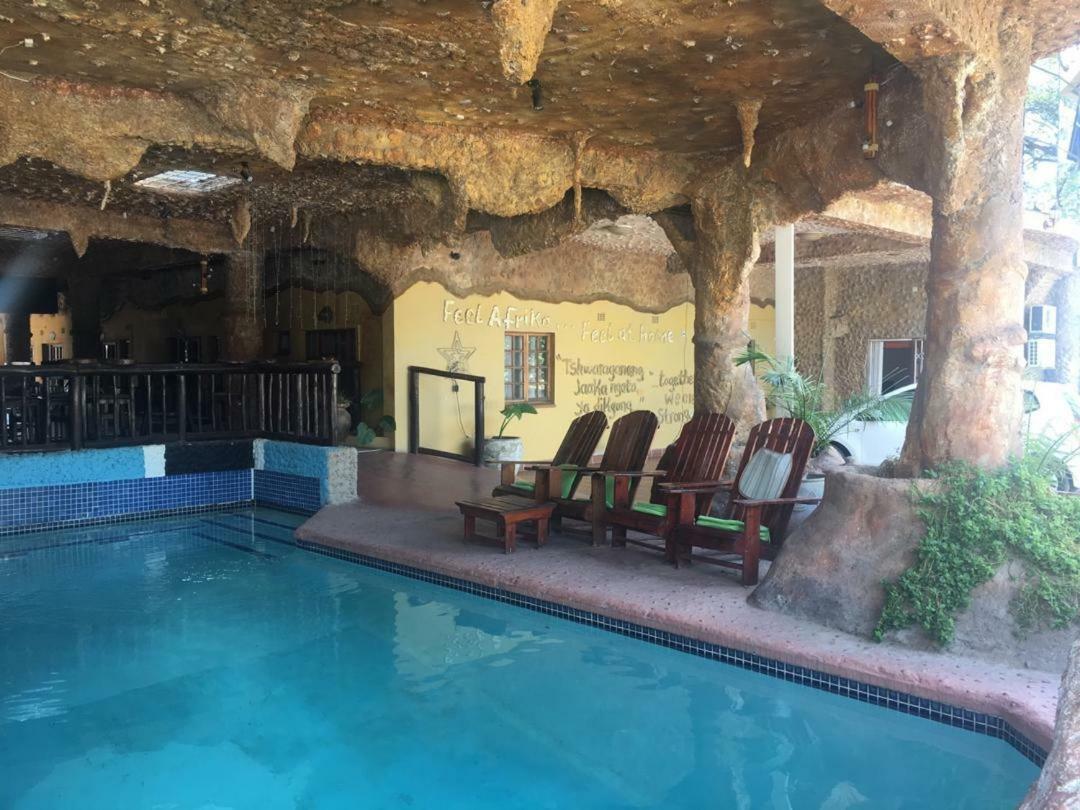 African Home Hotel Габороне Экстерьер фото