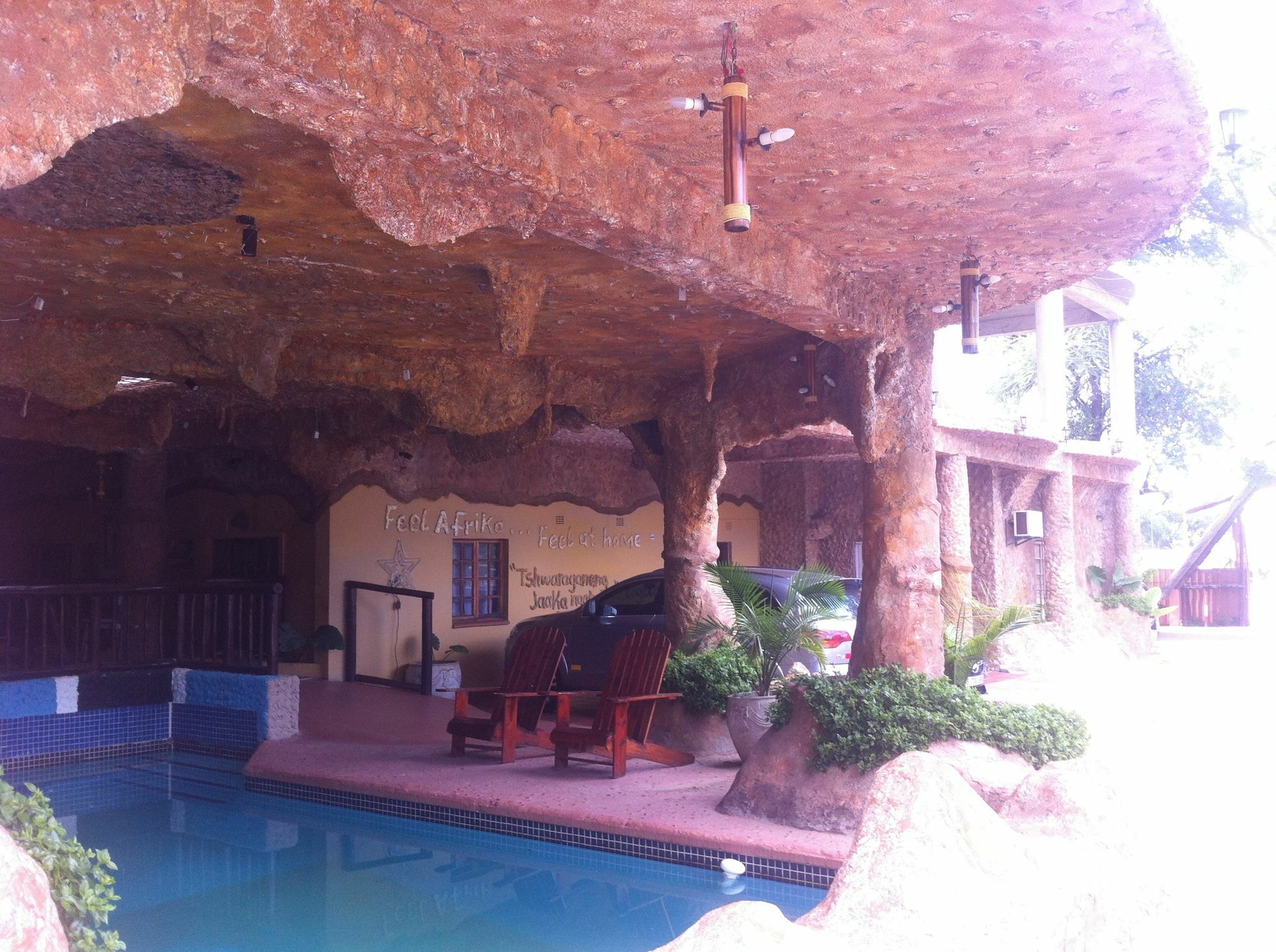 African Home Hotel Габороне Экстерьер фото