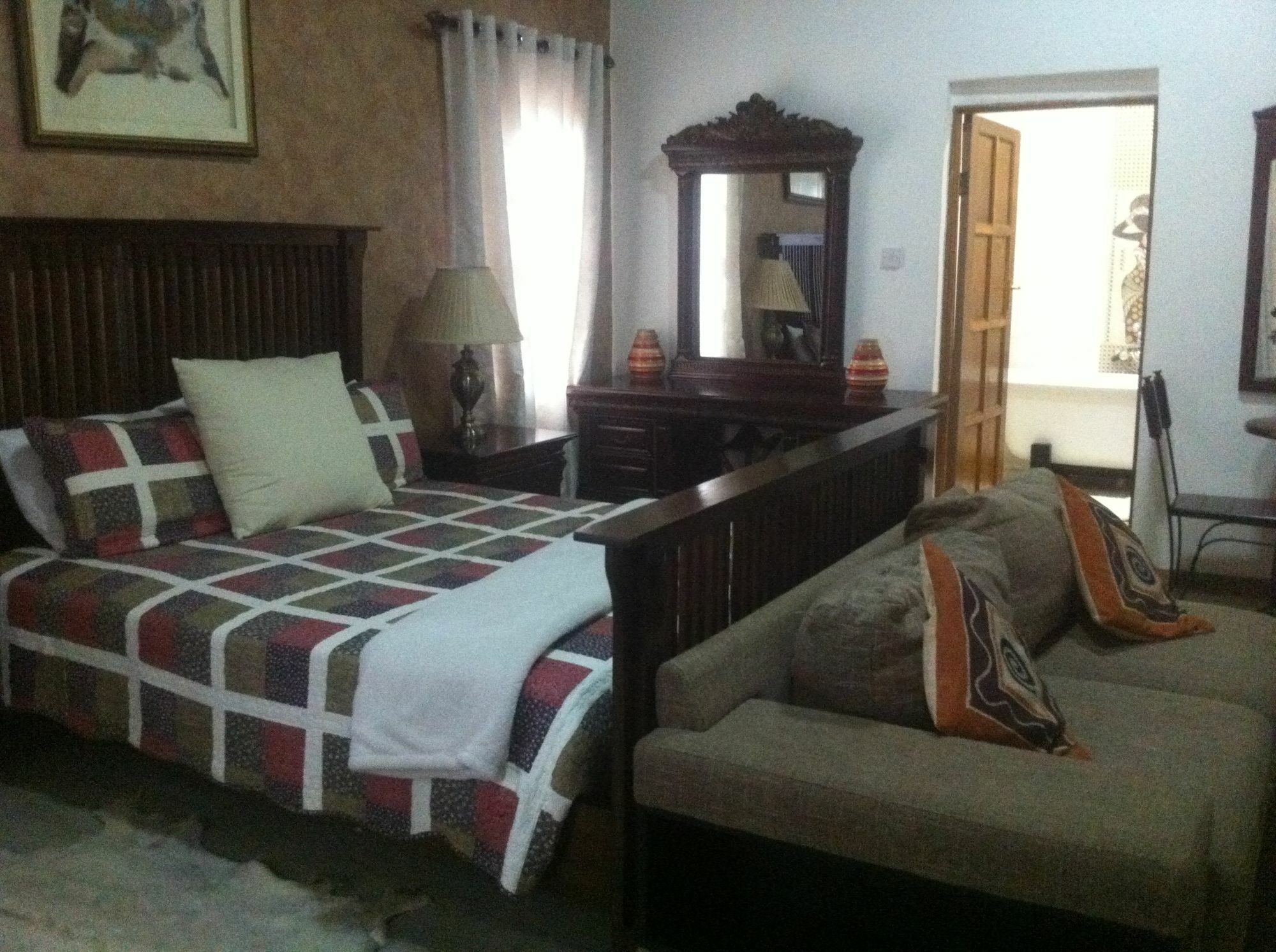African Home Hotel Габороне Экстерьер фото
