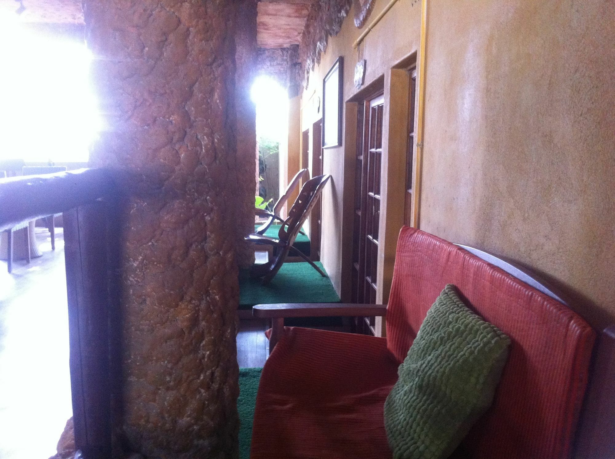 African Home Hotel Габороне Экстерьер фото
