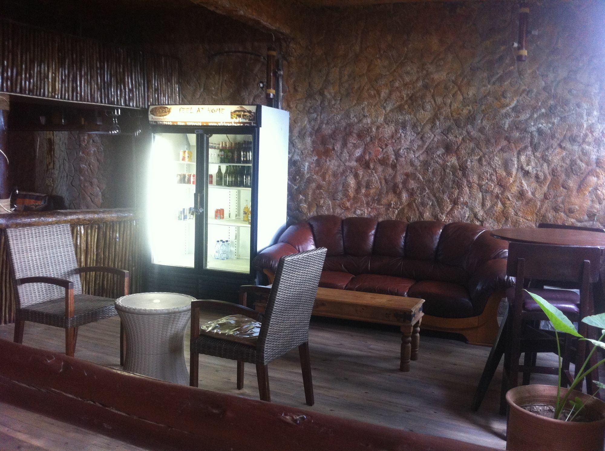 African Home Hotel Габороне Экстерьер фото