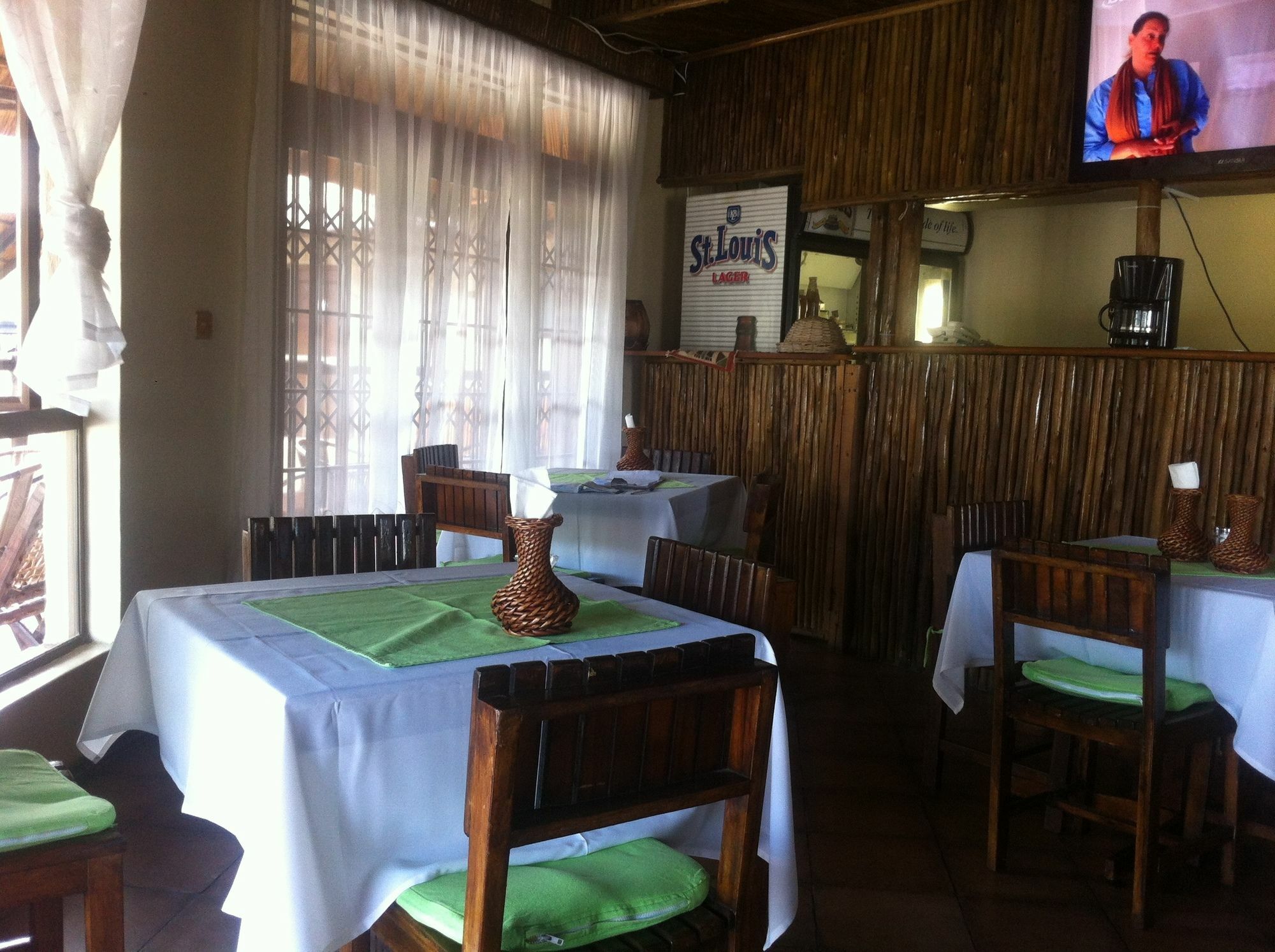 African Home Hotel Габороне Экстерьер фото